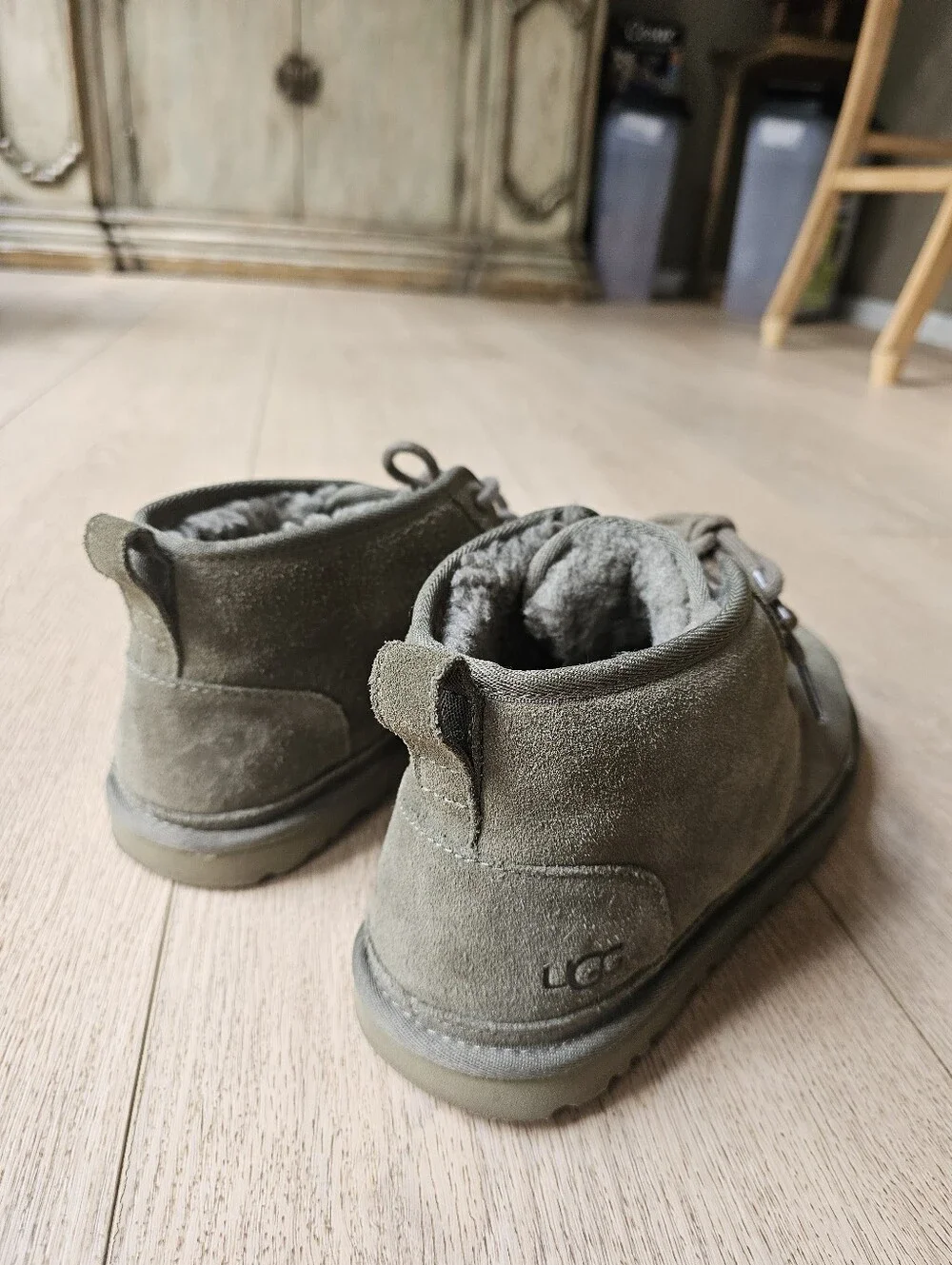 UGG Neumel Moss Green Olive Lace Up Chukka Boots Womens 10